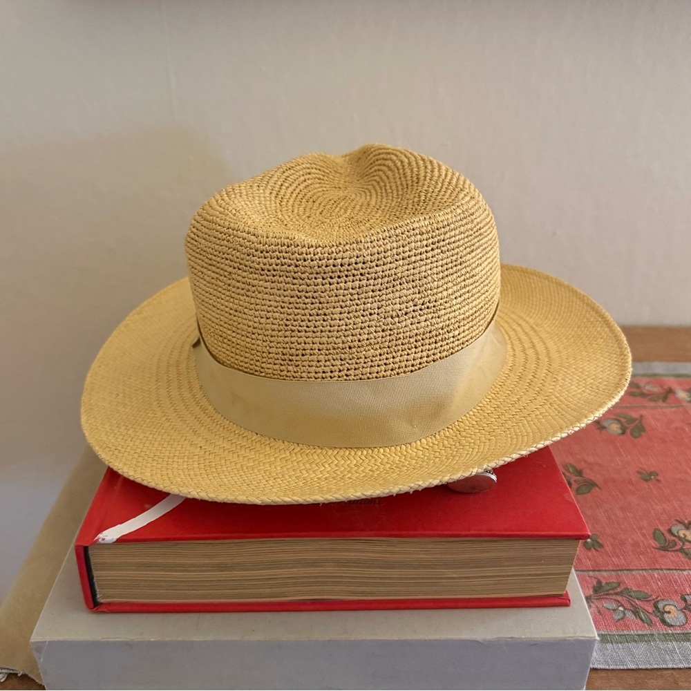 GARDENHEIR Hand Crochet Toquilla Straw Fedora Hat - Handmade in Ecuador - M / L - Picture 2 of 6